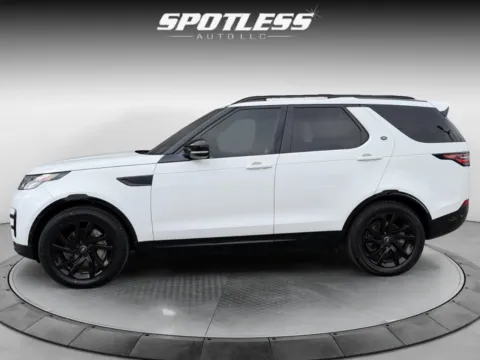 Another view of 2020 Land Rover Discovery Landmark Edition for sale in San Antonio, TX at Spotless Auto Loop 1604