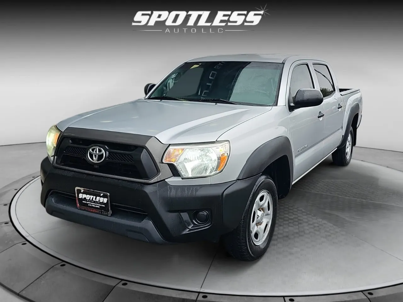 Silver 2012 Toyota Tacoma for sale in San Antonio, TX