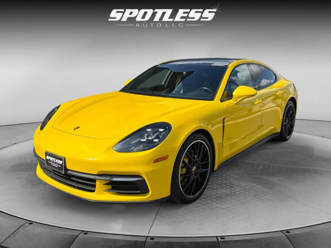 2018 Porsche Panamera