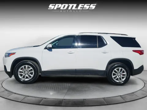 Another view of 2019 Chevrolet Traverse LT for sale in San Antonio, TX at Spotless Auto Loop 1604