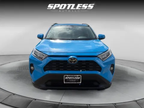 More photos of 2020 Toyota RAV4 XLE at Spotless Auto Loop 1604, TX