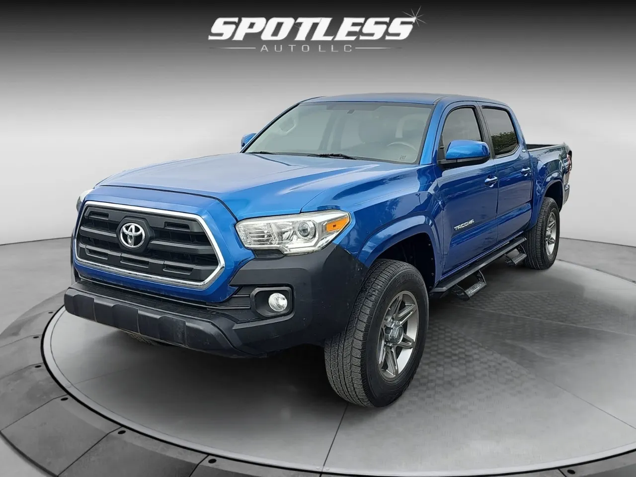Blue 2016 Toyota Tacoma TRD Off-Road for sale in San Antonio, TX