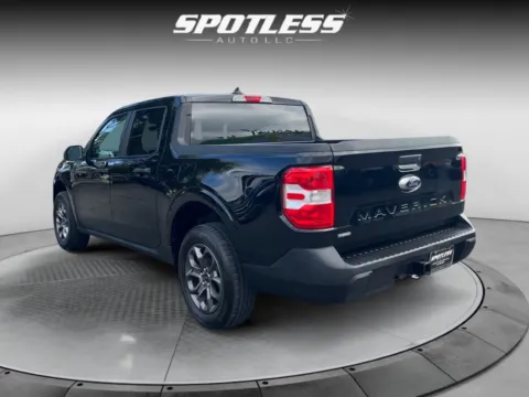 More photos of 2022 Ford Maverick XLT at Spotless Auto Loop 1604, TX
