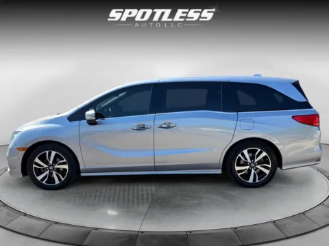 Another view of 2020 Honda Odyssey Elite for sale in San Antonio, TX at Spotless Auto Loop 1604