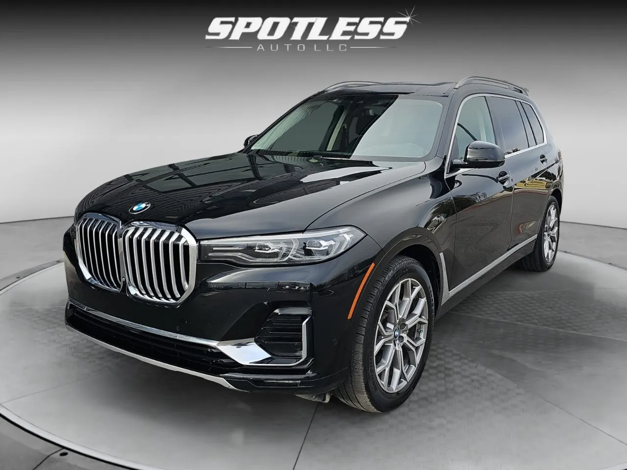 2019 BMW X7 Base's photo