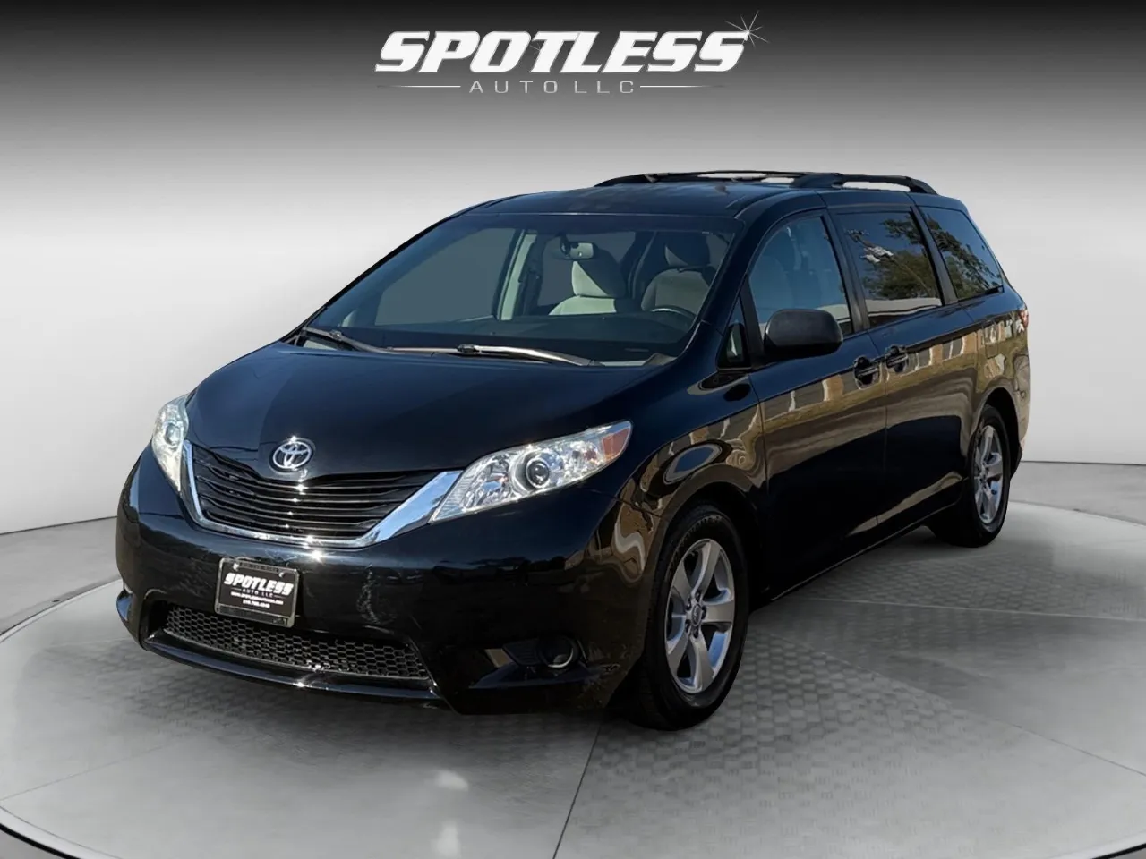 2015 Toyota Sienna LE