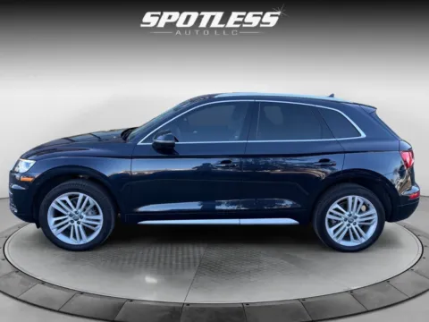 More photos of 2018 Audi Q5 2.0T at Spotless Auto Loop 1604, TX