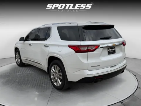 More photos of 2020 Chevrolet Traverse High Country at Spotless Auto Loop 1604, TX
