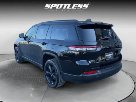 More photos of 2023 Jeep Grand Cherokee L Altitude at Spotless Auto Loop 1604, TX