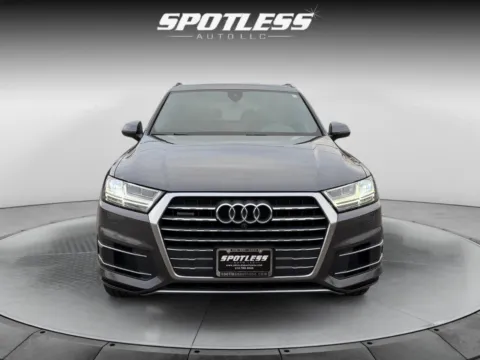 More photos of 2019 Audi Q7 45 Premium Plus at Spotless Auto San Pedro, TX