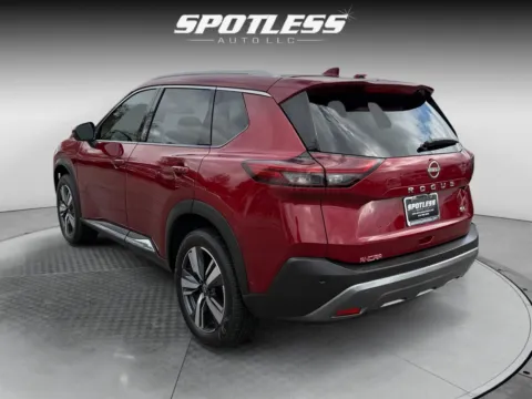 More photos of 2023 Nissan Rogue SL at Spotless Auto Loop 1604, TX