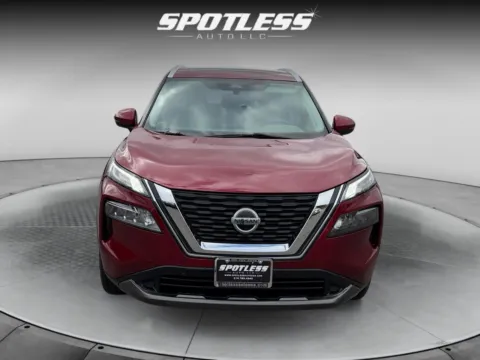 More photos of 2023 Nissan Rogue SL at Spotless Auto Loop 1604, TX