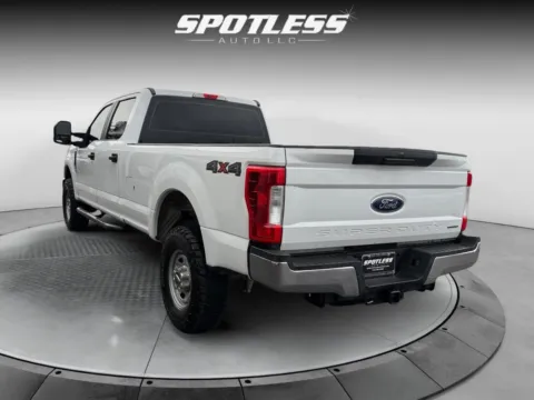 More photos of 2019 Ford F-250 Super Duty XL at Spotless Auto Loop 1604, TX