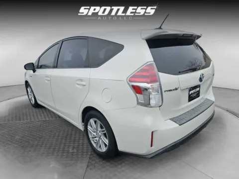 More photos of 2016 Toyota Prius v Four at Spotless Auto Loop 1604, TX