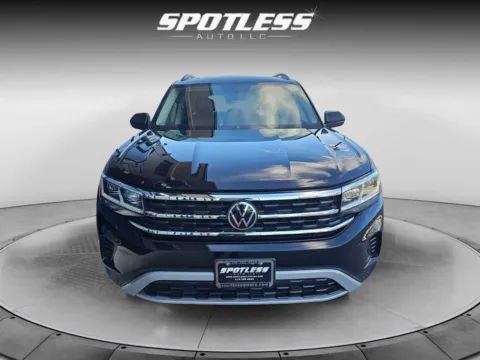 More photos of 2022 Volkswagen Atlas V6 SE 4Motion at Spotless Auto Loop 1604, TX