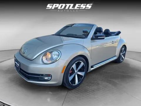 Yellow 2013 Volkswagen Beetle Convertible Turbo for sale in San Antonio, TX