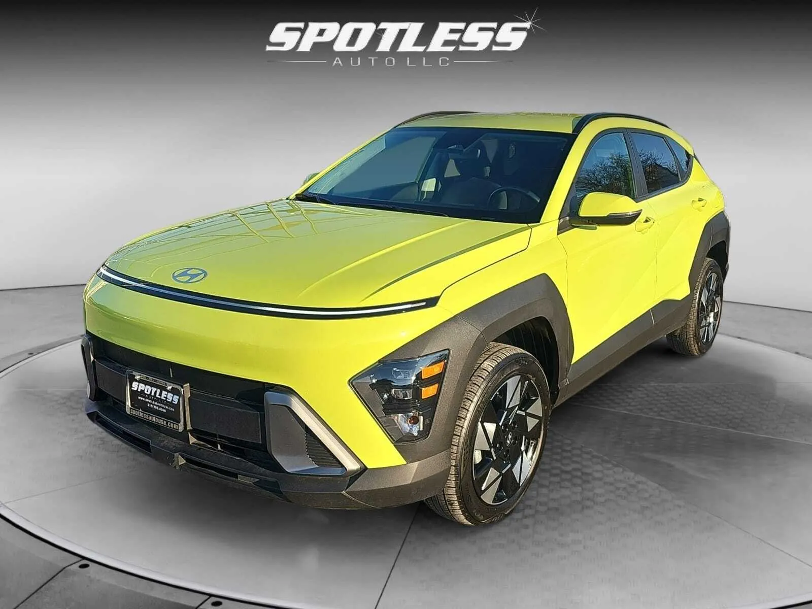 Yellow 2024 Hyundai KONA SEL for sale in San Antonio, TX
