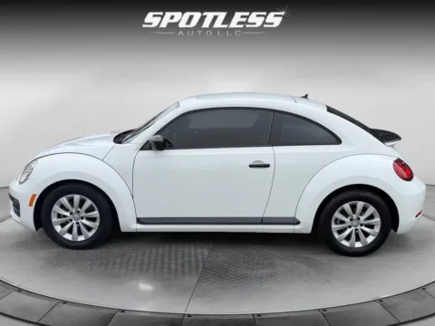 More photos of 2018 Volkswagen Beetle 2.0T S at Spotless Auto Loop 1604, TX