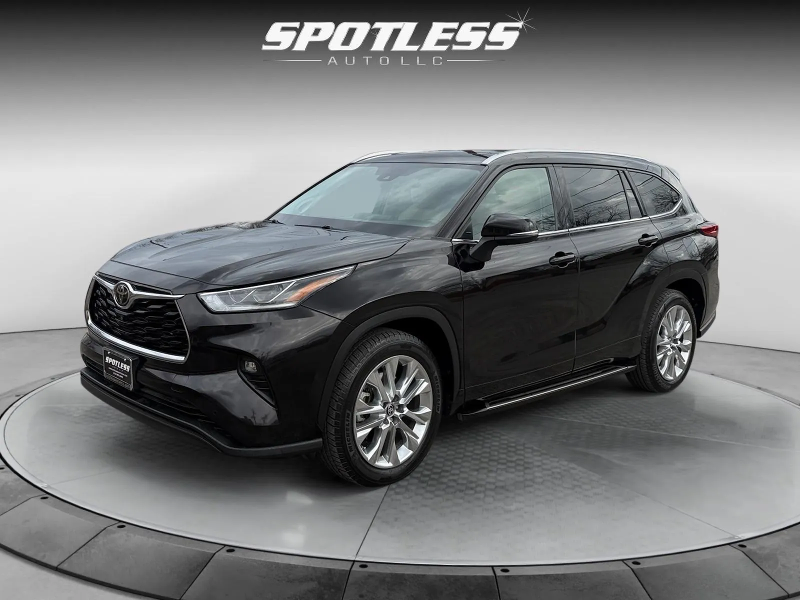 Black 2020 Toyota Highlander Limited for sale in San Antonio, TX