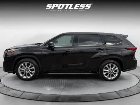 Another view of 2020 Toyota Highlander Limited for sale in San Antonio, TX at Spotless Auto Loop 1604