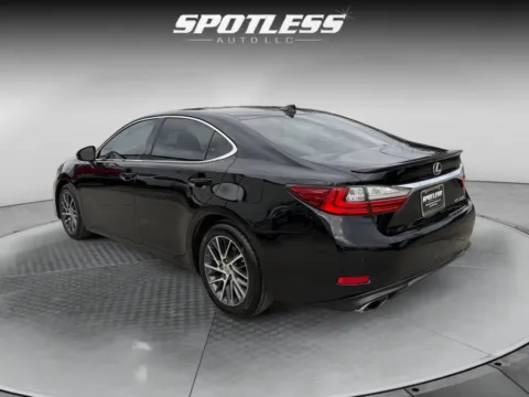 More photos of 2017 Lexus ES 350 at Spotless Auto Loop 1604, TX