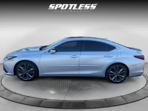 More photos of 2019 Lexus ES 350 at Spotless Auto Loop 1604, TX