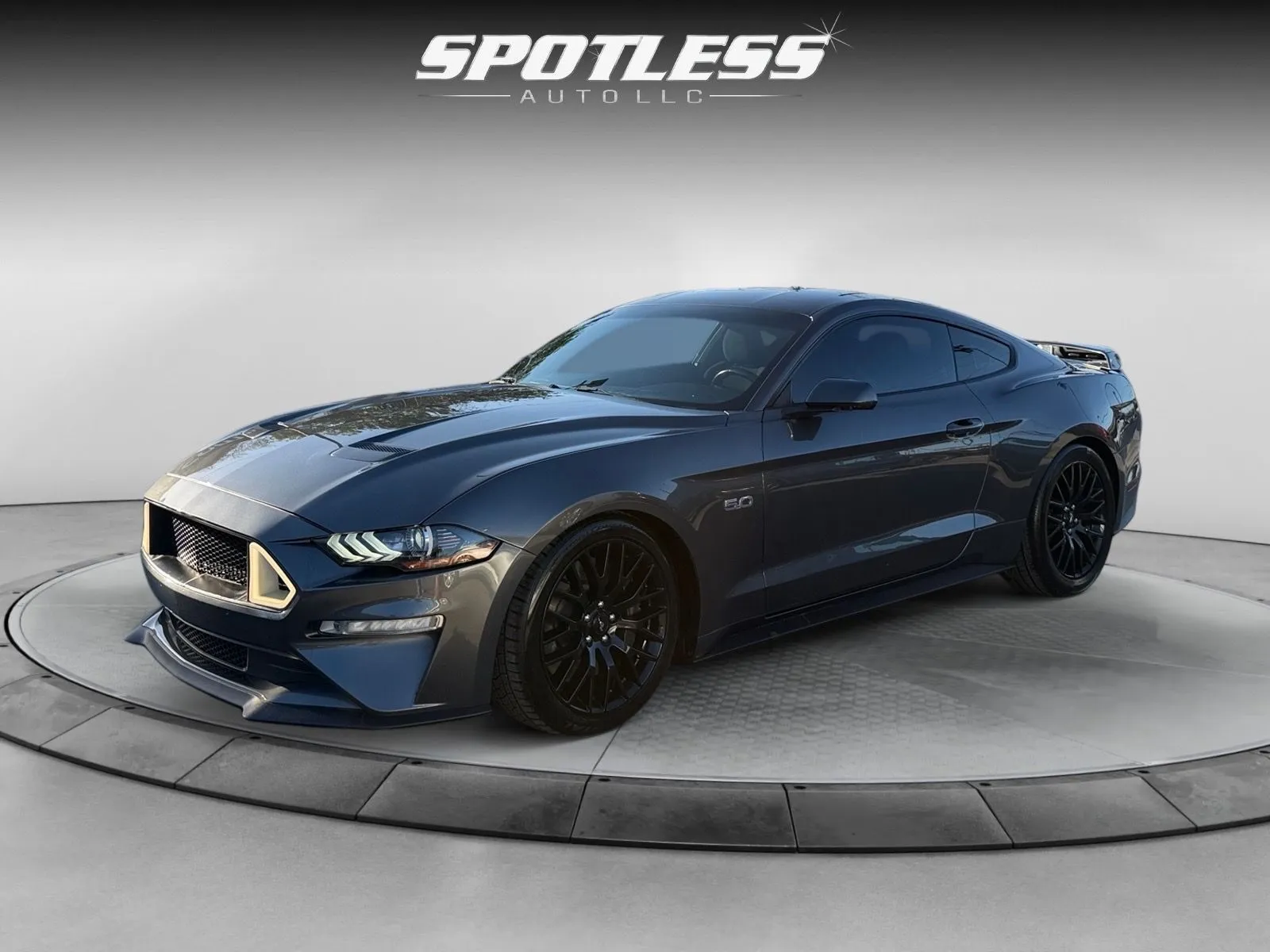 2019 Ford Mustang GT Coupe's photo