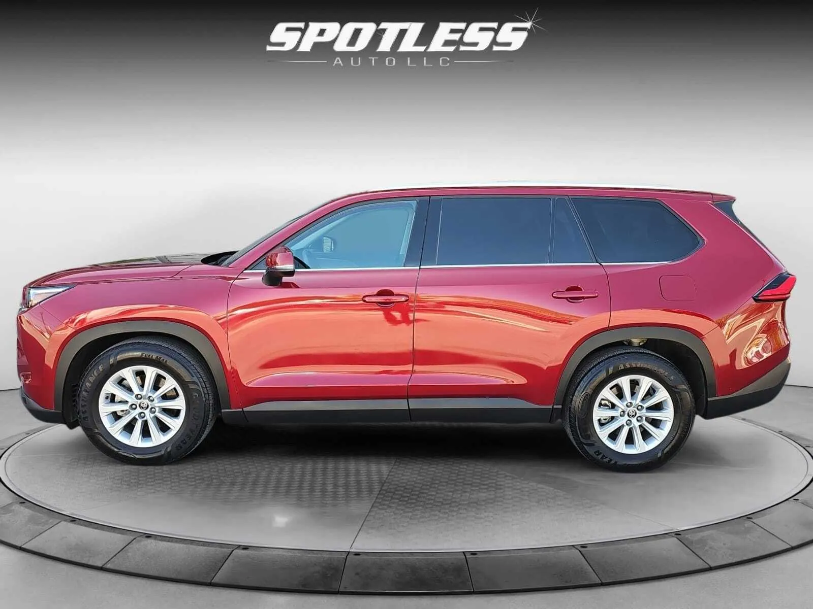 Another view of 2024 Toyota Grand Highlander XLE for sale in San Antonio, TX at Spotless Auto Loop 1604