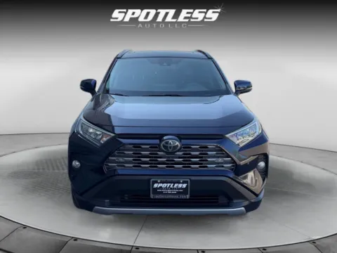 More photos of 2020 Toyota RAV4 Limited at Spotless Auto Loop 1604, TX