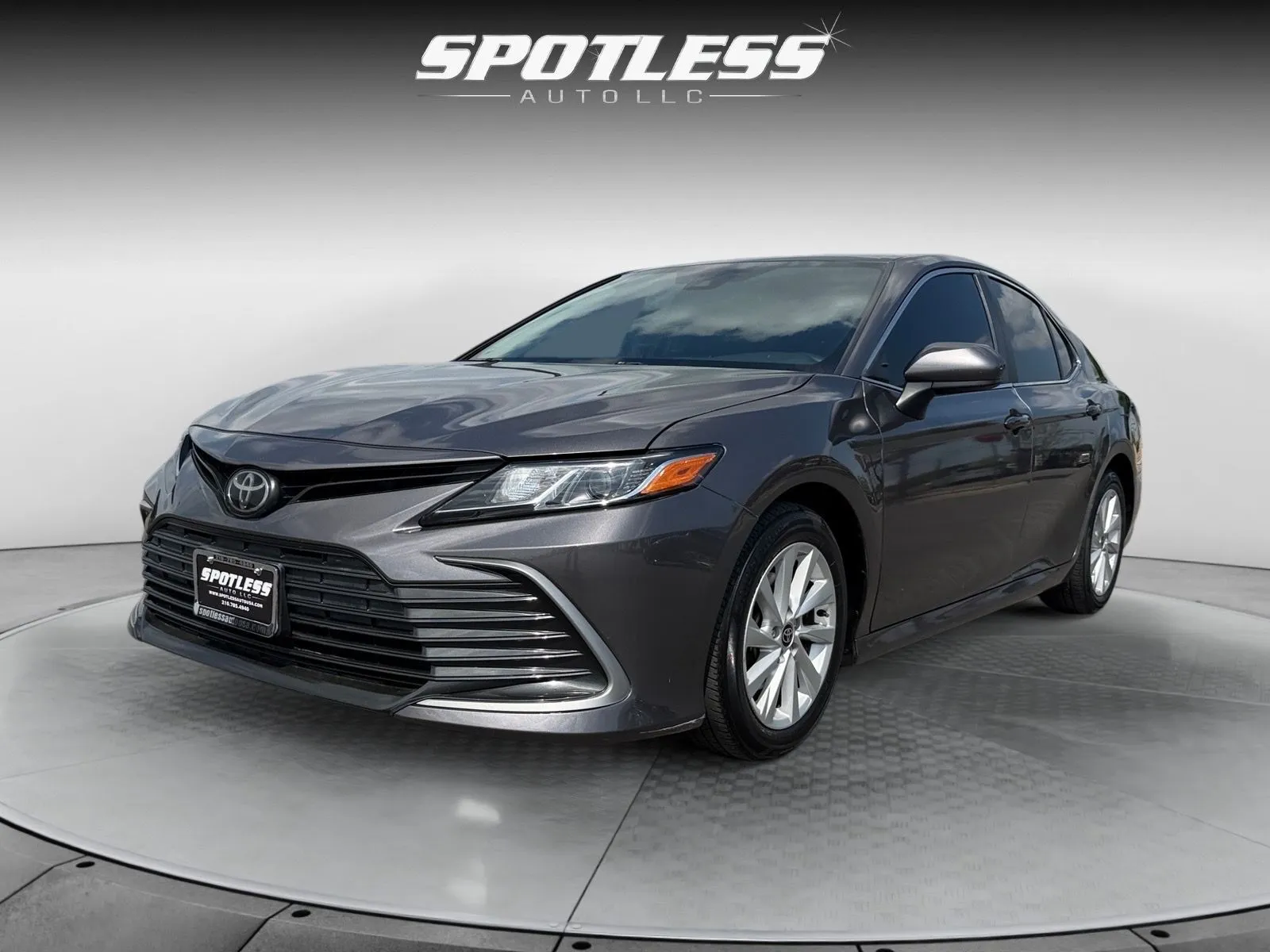 Gray 2022 Toyota Camry LE for sale in San Antonio, TX