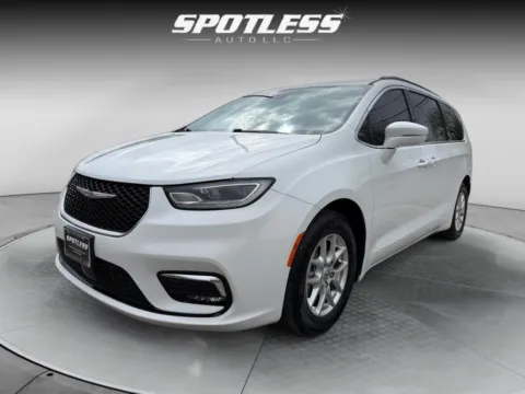 Another view of 2022 Chrysler Pacifica Touring L for sale in San Antonio, TX at Spotless Auto Loop 1604