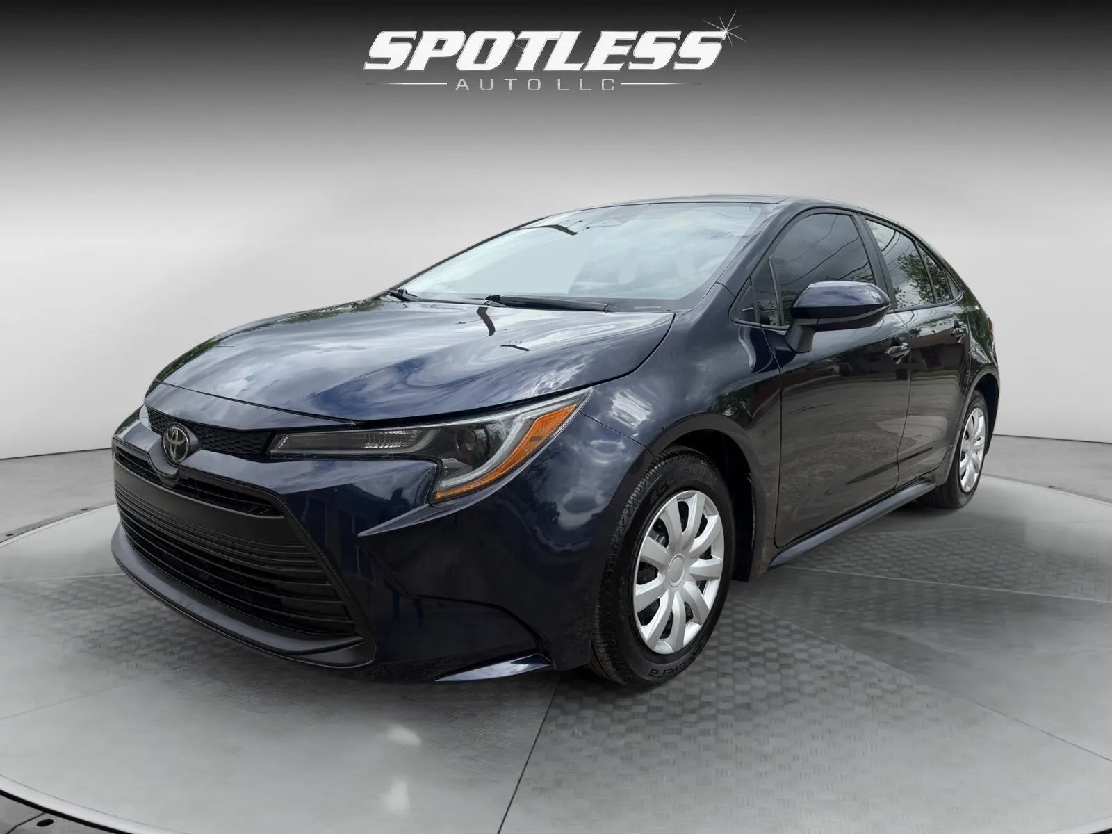 2023 Toyota Corolla LE - Photo 10