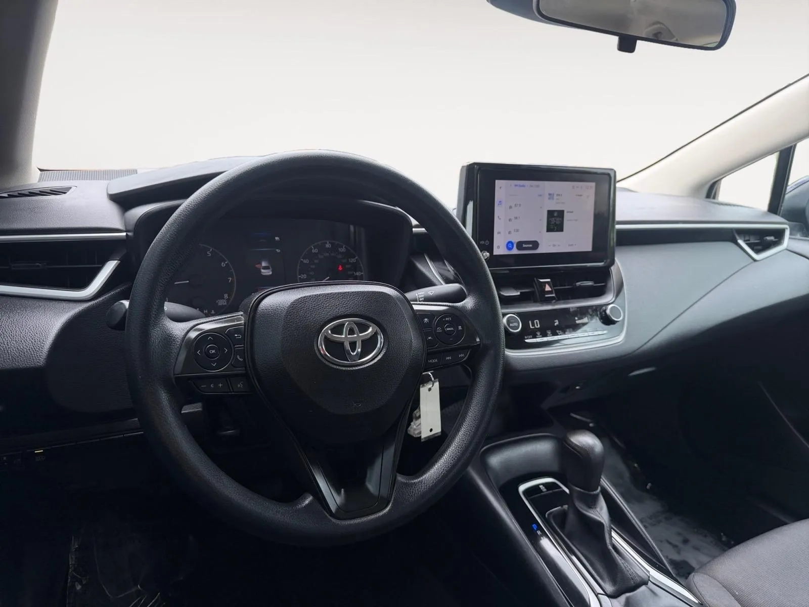 2023 Toyota Corolla LE - Photo 21