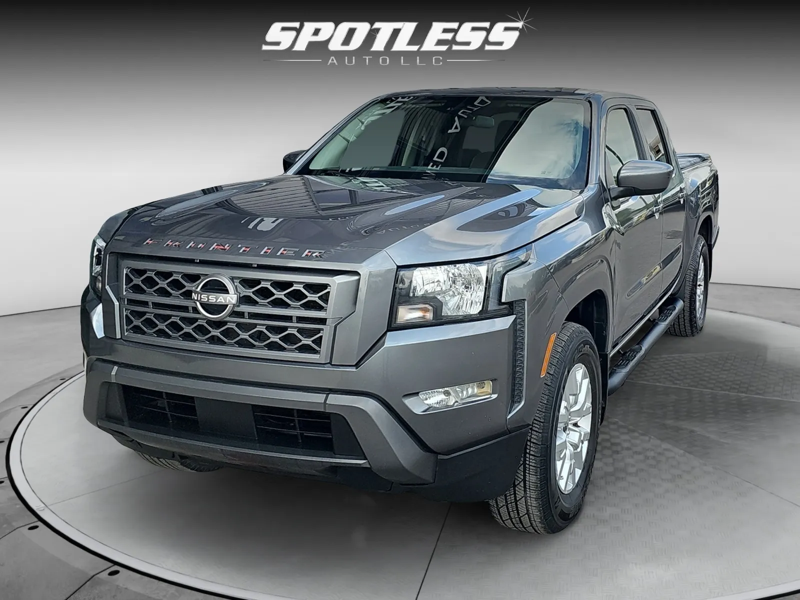 Gray 2022 Nissan Frontier for sale in San Antonio, TX