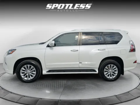 More photos of 2019 Lexus GX 460 at Spotless Auto Loop 1604, TX