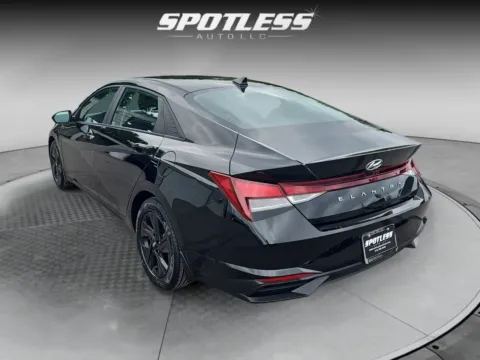 More photos of 2022 Hyundai ELANTRA SEL at Spotless Auto Loop 1604, TX