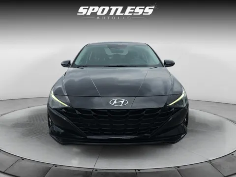 More photos of 2022 Hyundai ELANTRA SEL at Spotless Auto Loop 1604, TX