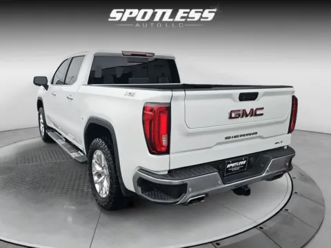 More photos of 2020 GMC Sierra 1500 SLT at Spotless Auto Loop 1604, TX
