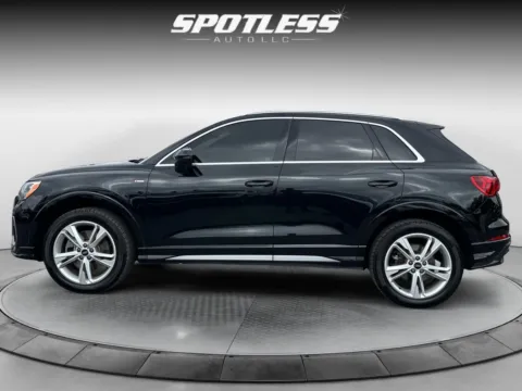 Another view of 2022 Audi Q3 quattro S line Premium 45 TFSI for sale in San Antonio, TX at Spotless Auto Loop 1604