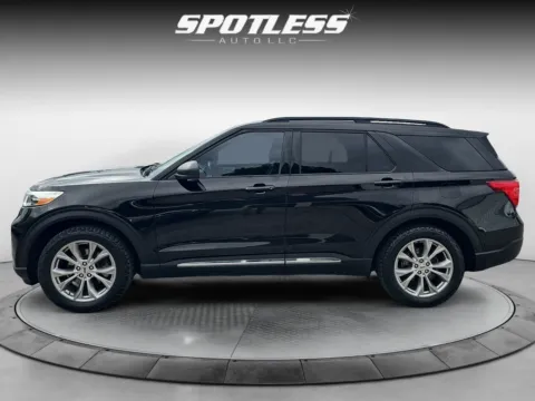 Another view of 2020 Ford Explorer XLT for sale in San Antonio, TX at Spotless Auto Loop 1604