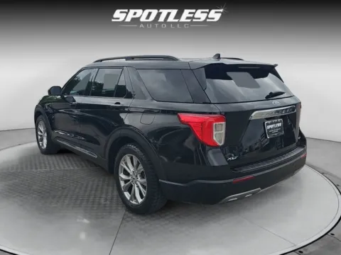 More photos of 2020 Ford Explorer XLT at Spotless Auto Loop 1604, TX