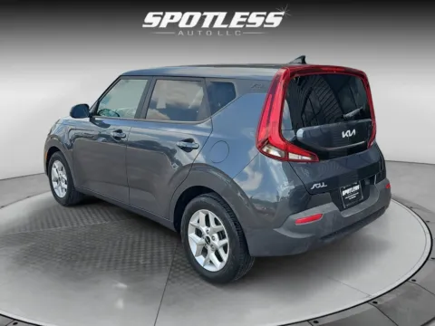 More photos of 2022 Kia Soul LX at Spotless Auto Loop 1604, TX