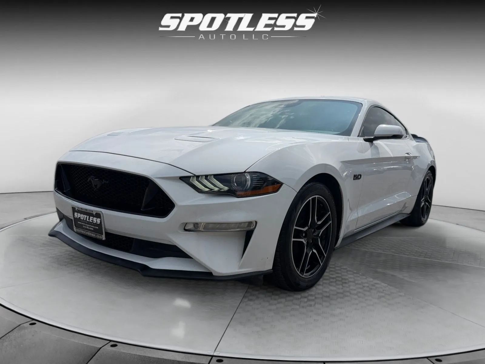 White 2021 Ford Mustang GT Premium for sale in San Antonio, TX