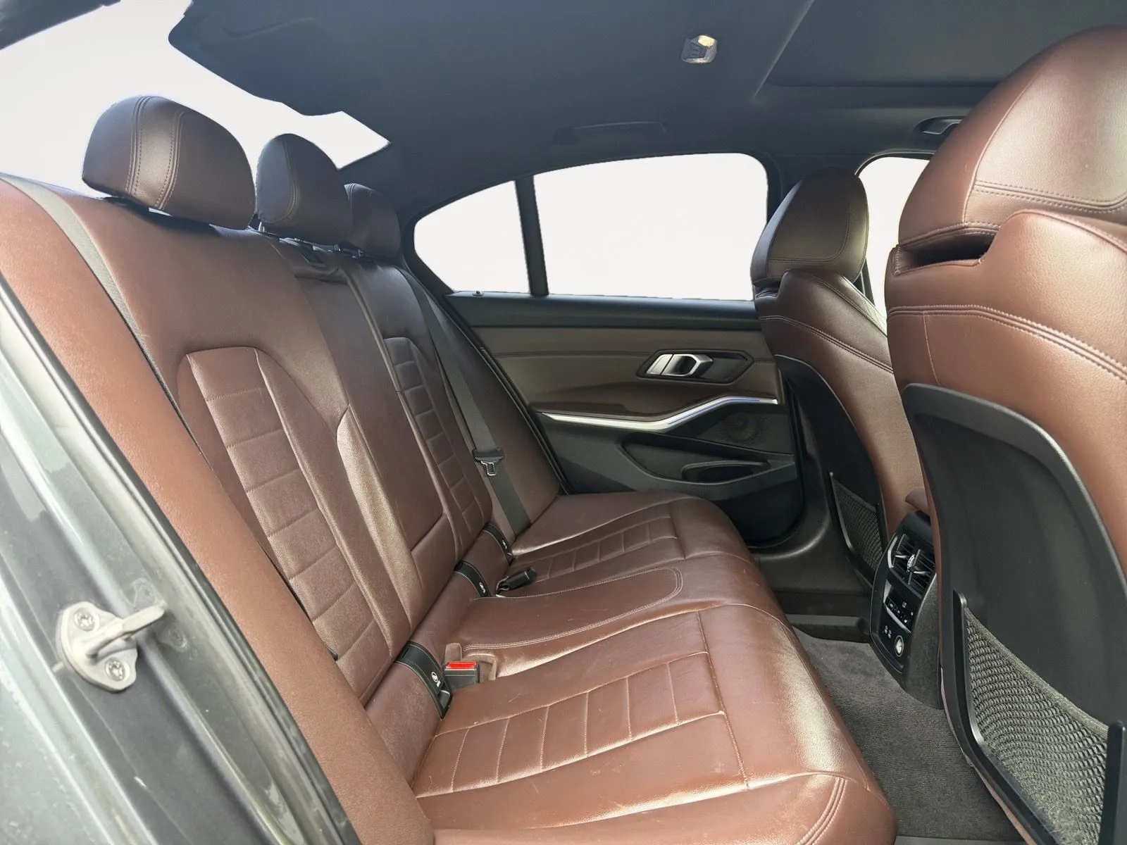 BMW 3 Series photo 24