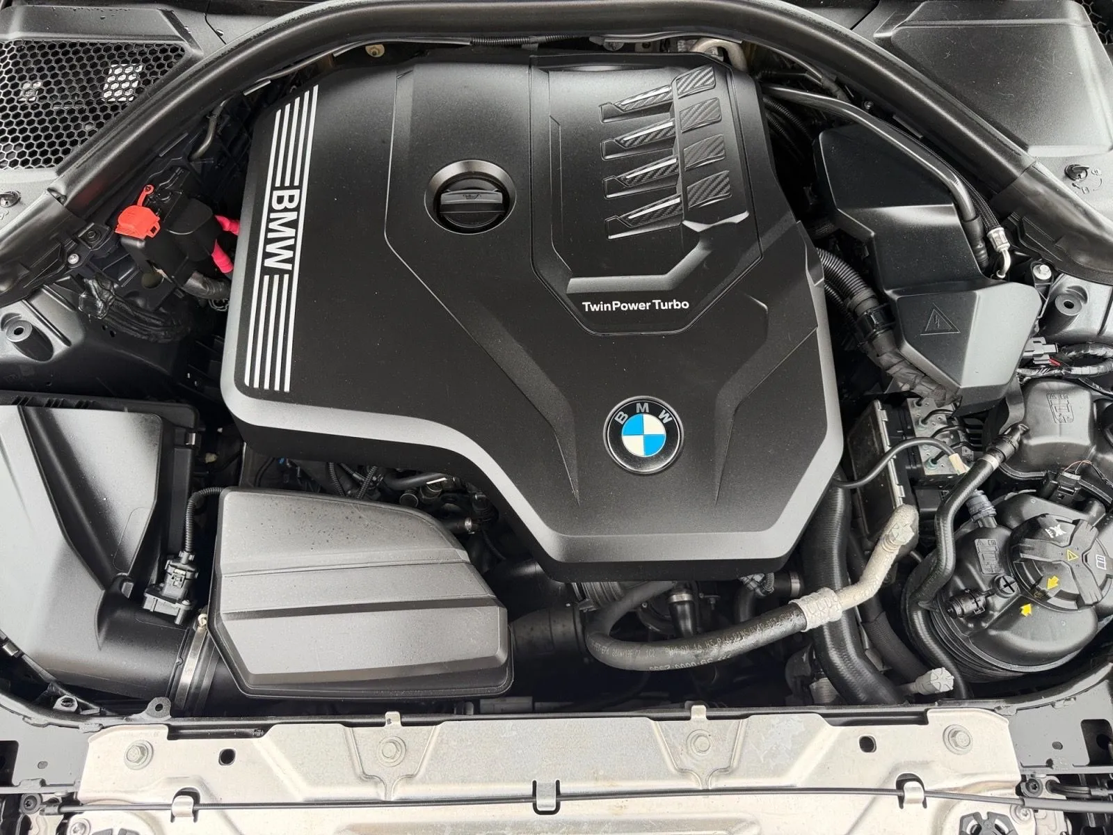 BMW 3 Series photo 16