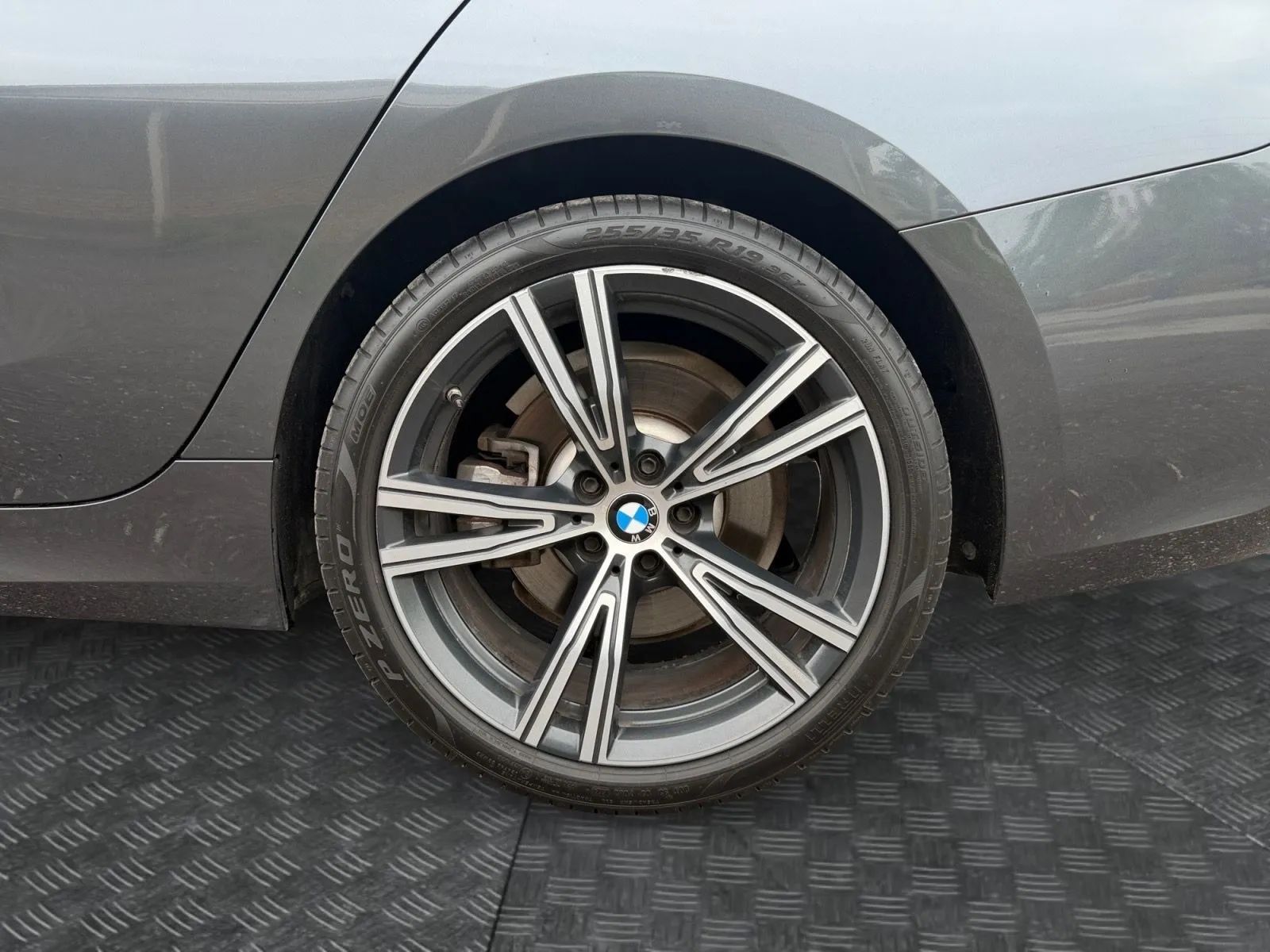 BMW 3 Series photo 15
