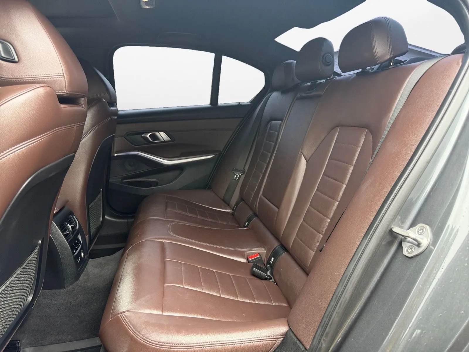 BMW 3 Series photo 22