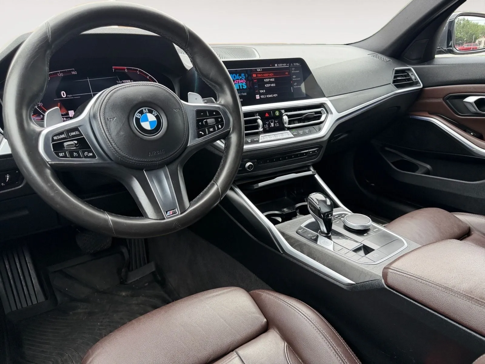 BMW 3 Series photo 21