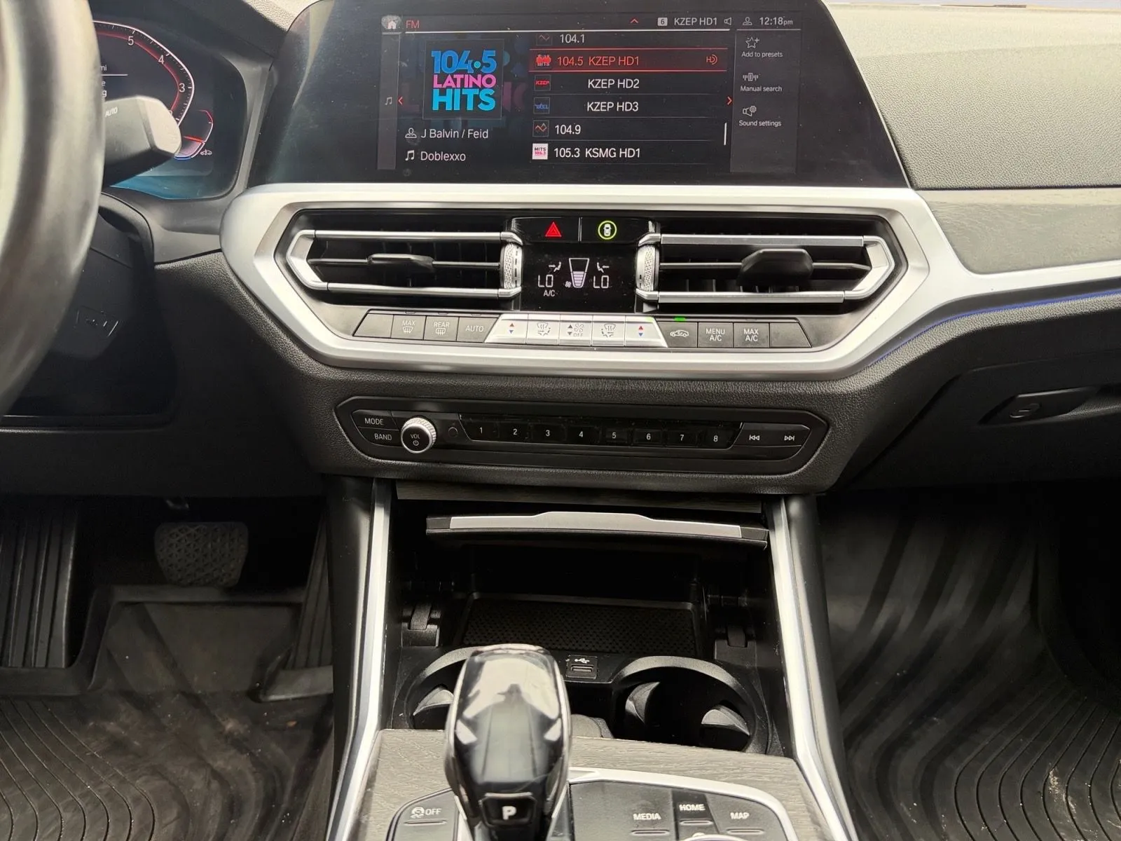 BMW 3 Series photo 25