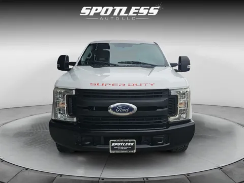 More photos of 2019 Ford F-250 Super Duty XL at Spotless Auto Loop 1604, TX